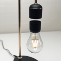 Smart lampe med svævende pære - Fars dags Gaveidéer - 5