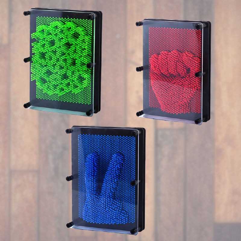 Billede af 3D pin art tavle i flere farver