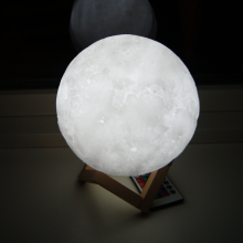 Måne Lampe - 18cm med fjernbetjening