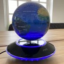 Svævende globus med led lys i fod - Lamper - 5