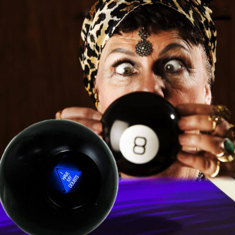 Mystisk 8 Ball