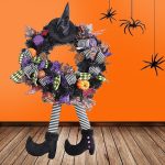 Halloween dørpynt med heks og sløjfer