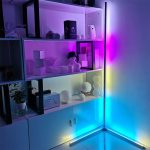 LED RGB hjørnelampe (sølv) med fjernbetjening