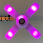 LED pære med indbygget højttaler