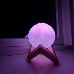 Måne Lampe – 18cm med fjernbetjening Måne Lampe – 18cm med fjernbetjening