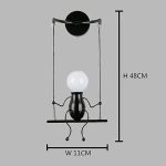 Mr. Lamp væglampe – mand på gynge