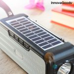 Trådløs radio/højttaler med solceller og lygte – Nødradio Trådløs radio/højttaler med solceller og lygte – Nødradio