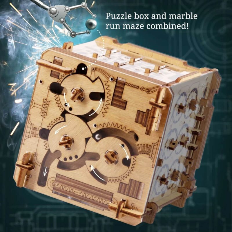 Cluebox Escape Room in a Box – Cambridge Labyrinth